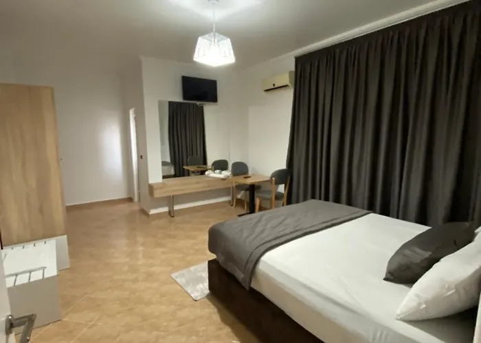 Monte Rei Hotel *